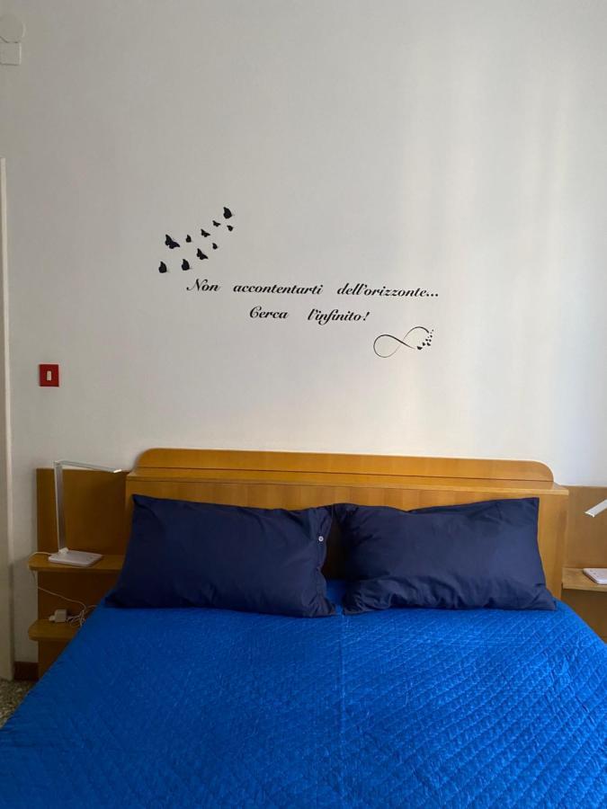 Tra Mare E Arte Apartman Lido di Ostia Kültér fotó
